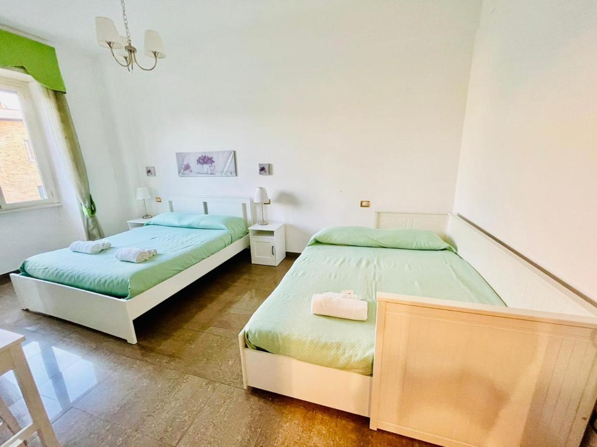 Interno Dieci Rome Bagian luar foto
