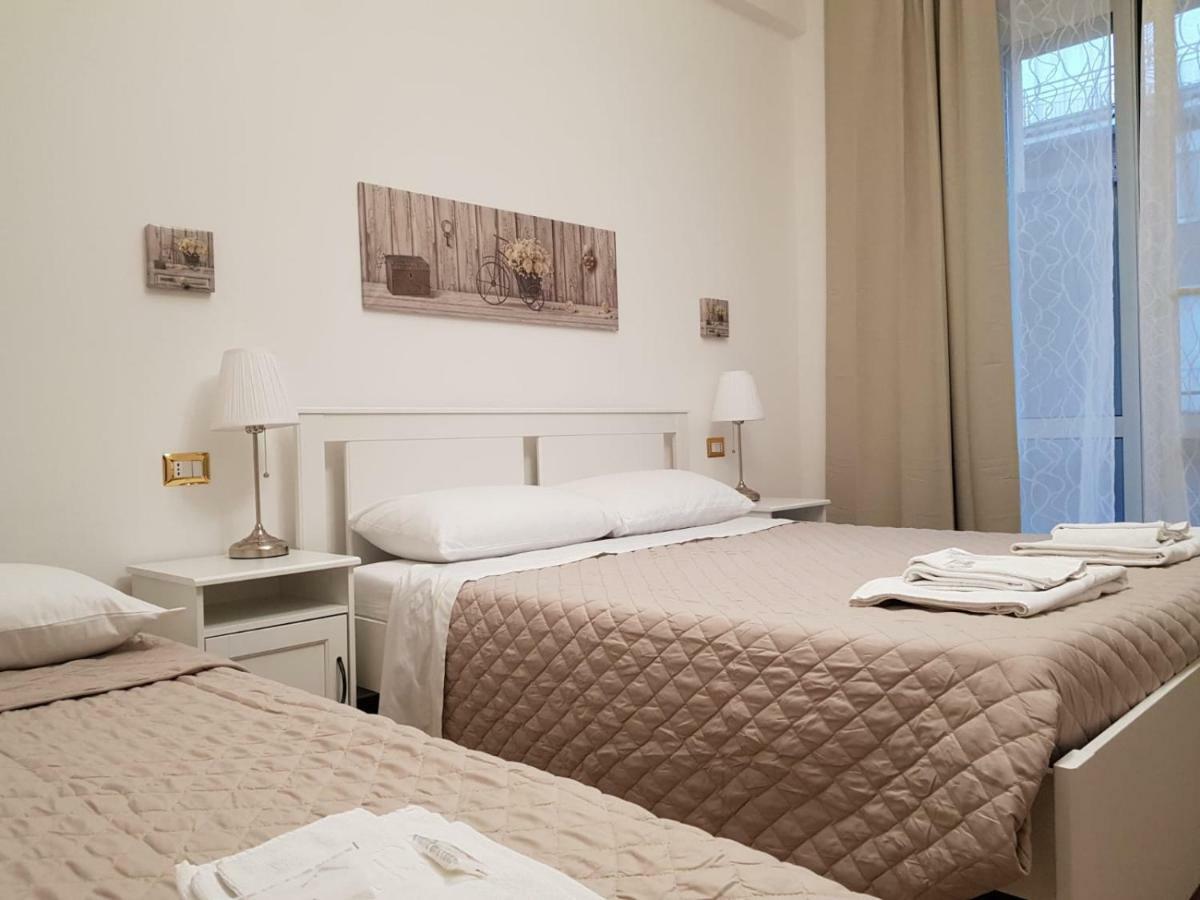 Interno Dieci Rome Bagian luar foto