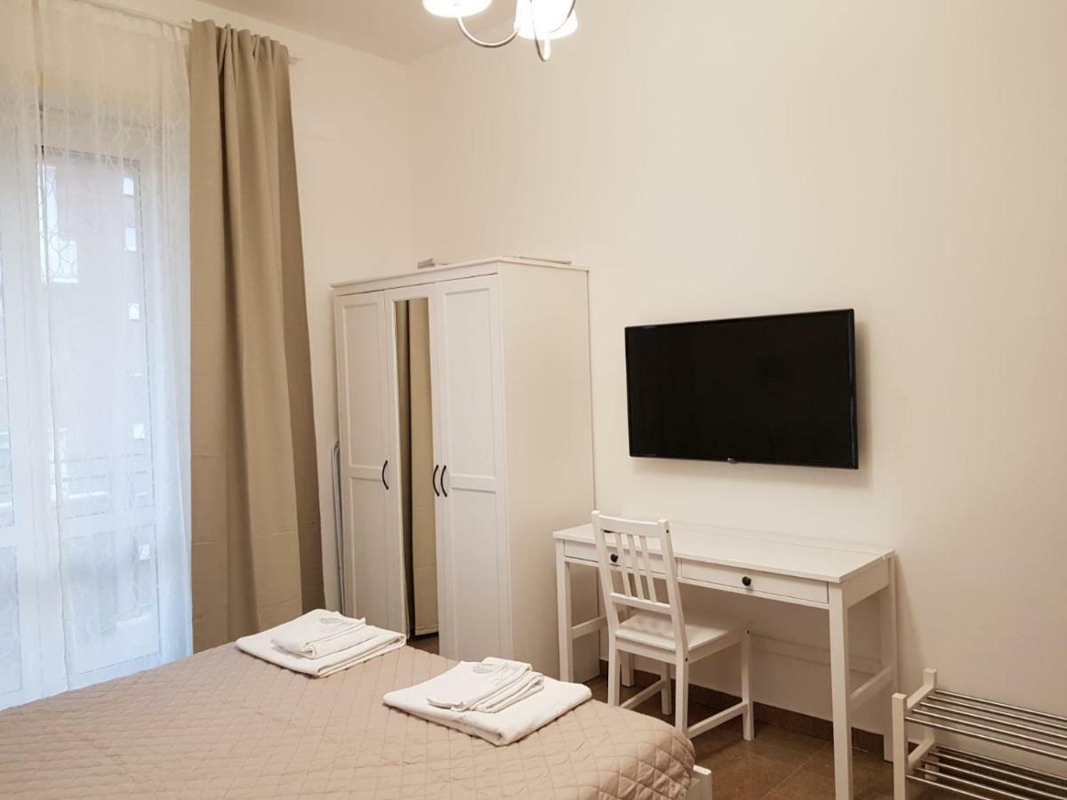 Interno Dieci Rome Bagian luar foto